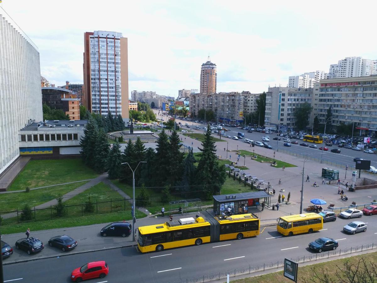 Отдельная Комната С Балконом В Апартаментах, Возле М Печерская Киев Екстериор снимка